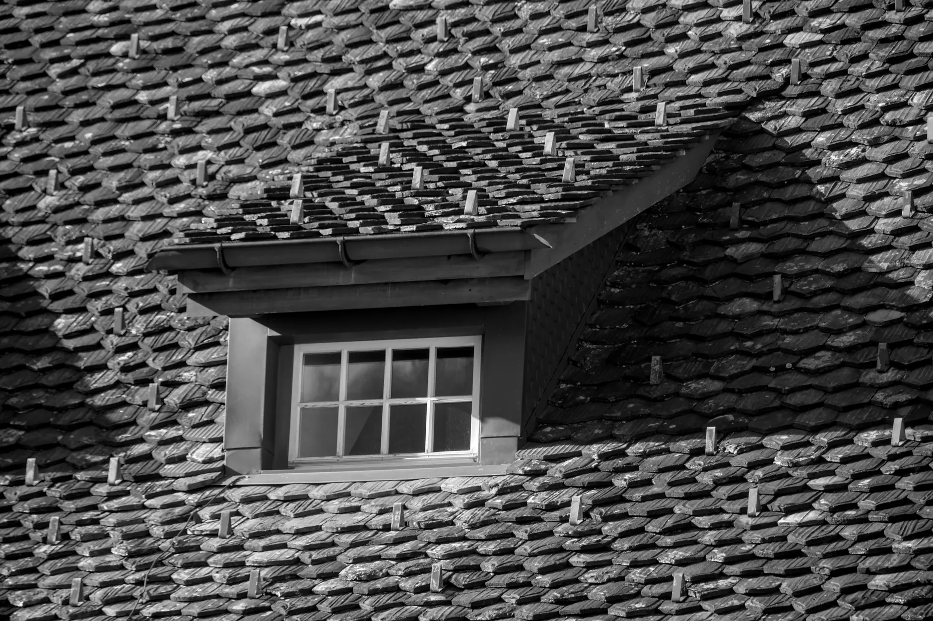 Roof Window Replacement & Re-glazing